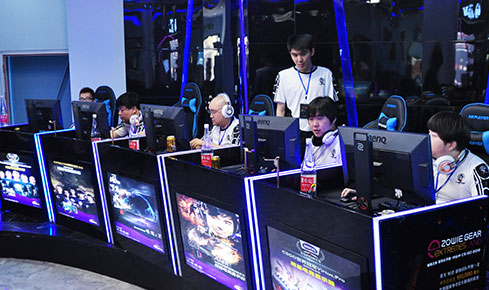 更为重要的 更为重要的