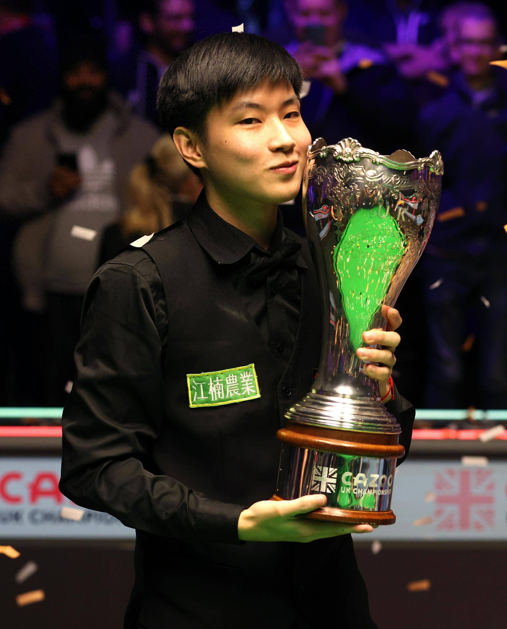 的带领下 的带领下