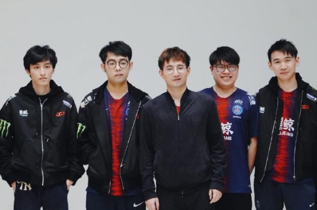 极的主动空 极的主动空